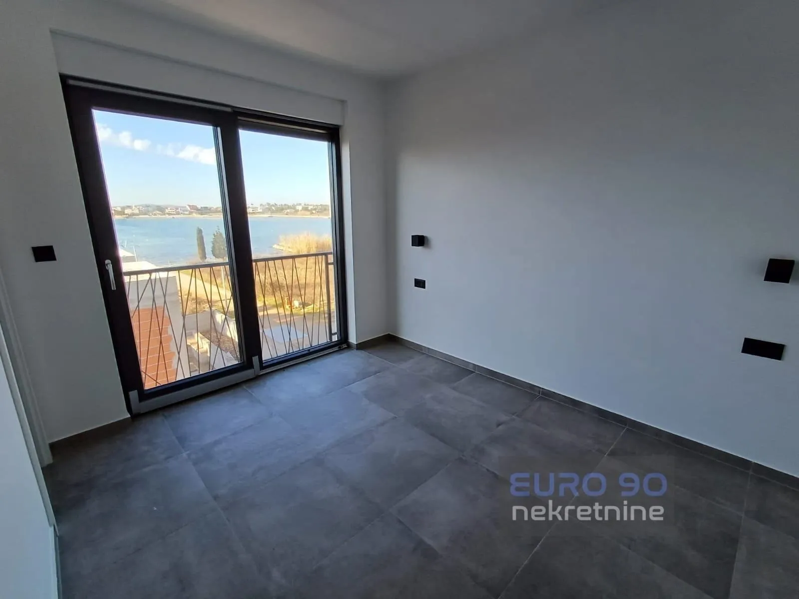 privlaka-penthhouse s bazenom 94,71 m2,s5,odmah useljiv,pogled na more - slika 17