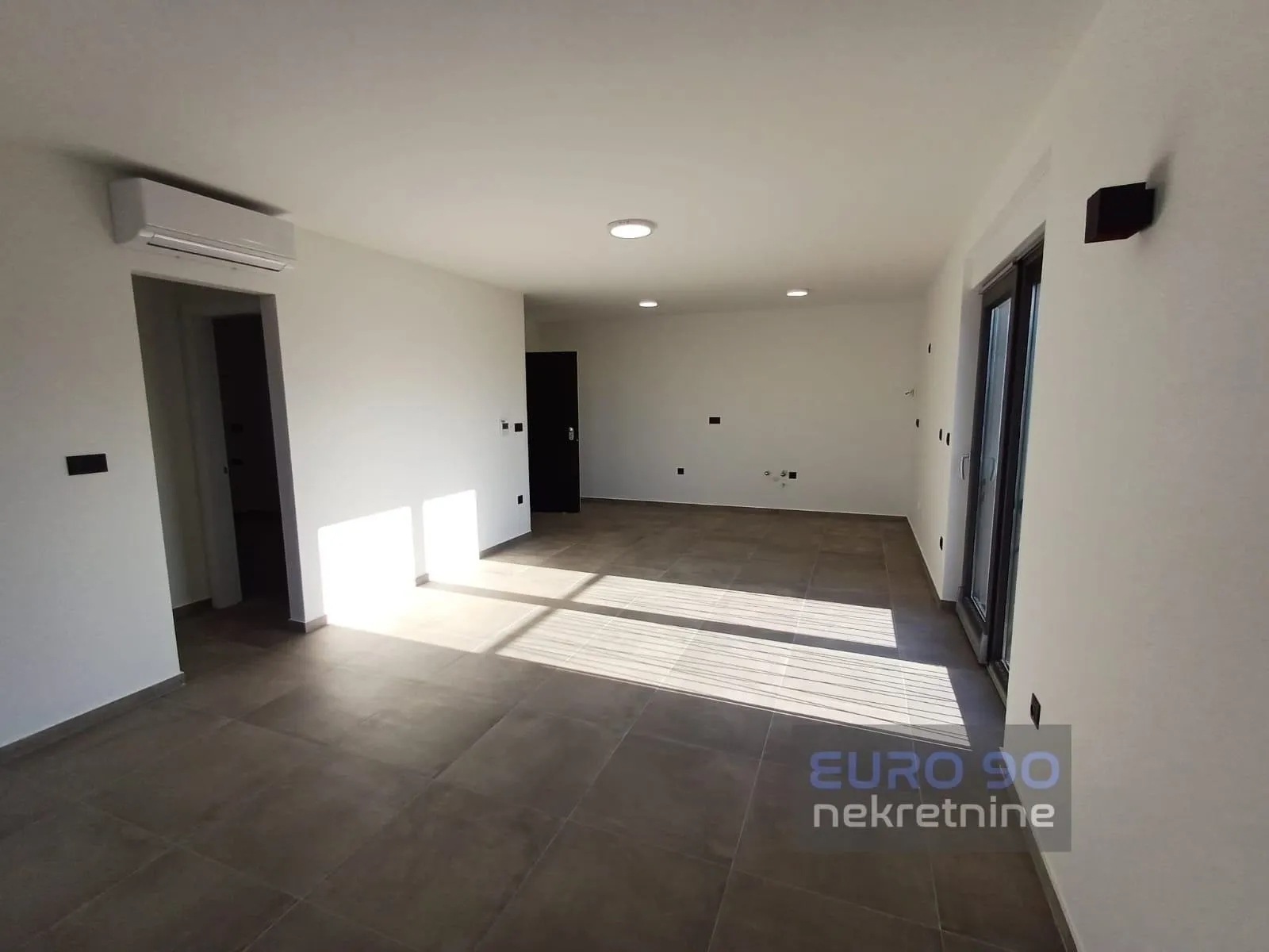 privlaka-penthhouse s bazenom 94,71 m2,s5,odmah useljiv,pogled na more - slika 21