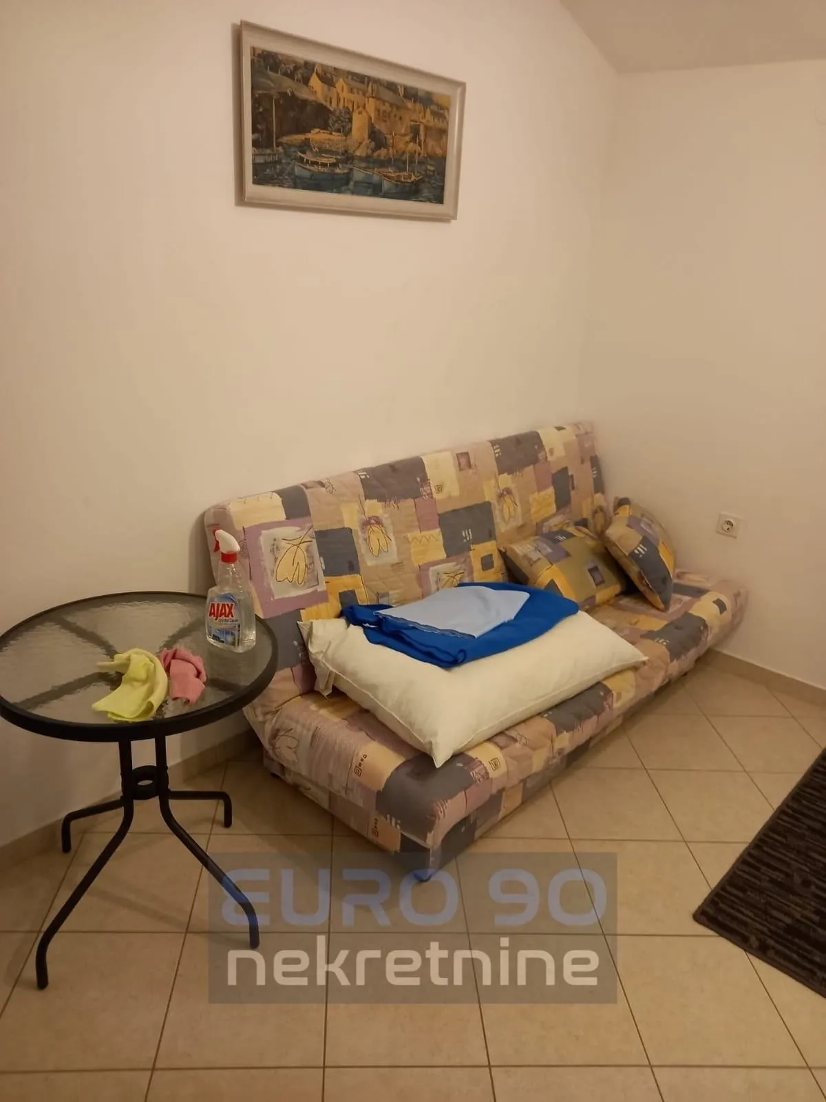 vodice- samostojeća velika kuća sa apartmanima i garažom - slika 12