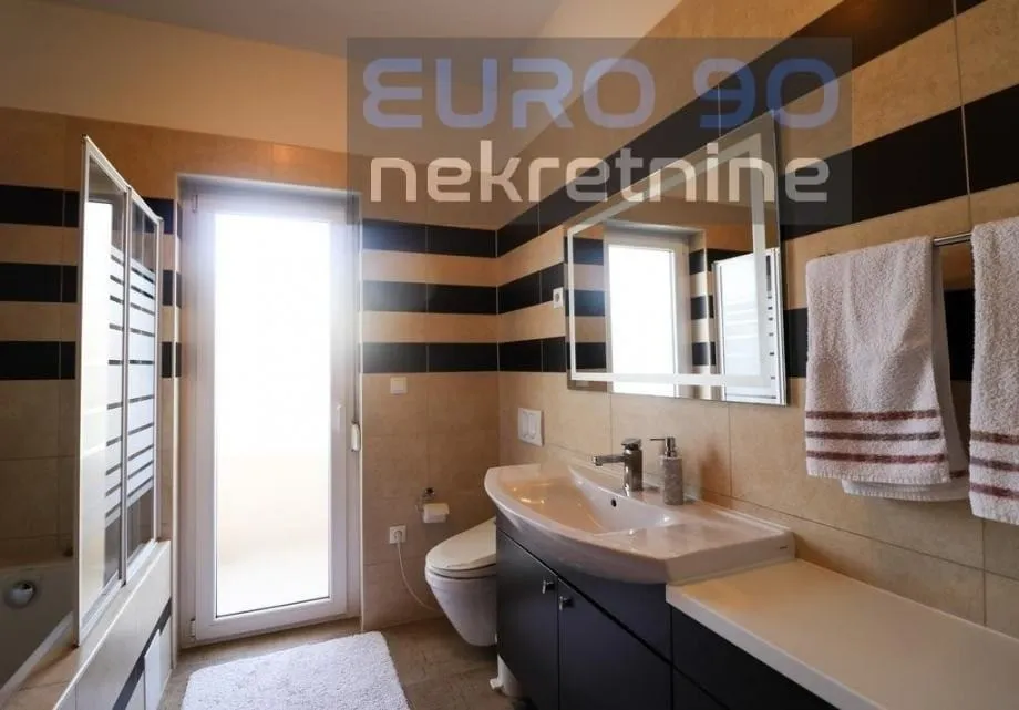 kožino- vila s bazenom i panoramskim pogledom na more i otoke - slika 18
