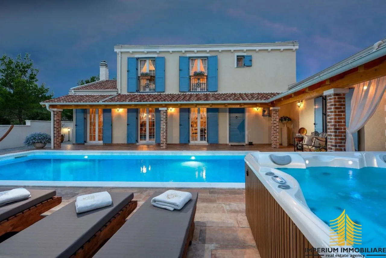 luxury villa with swimming pool and tennis court, pridraga, croatia - slika 11