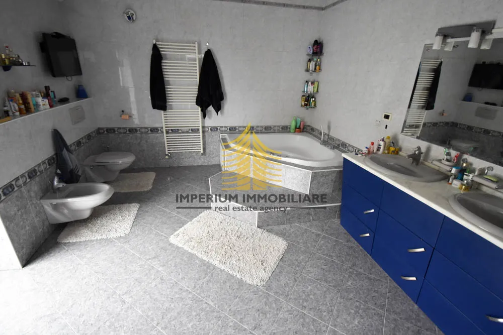 kuća, prodaja, zagreb, gajnice, 300m2, samostojeća - slika 16