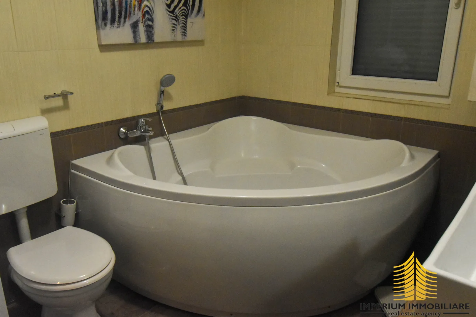predivan stan na remetama(110m2, trosoban) - slika 22