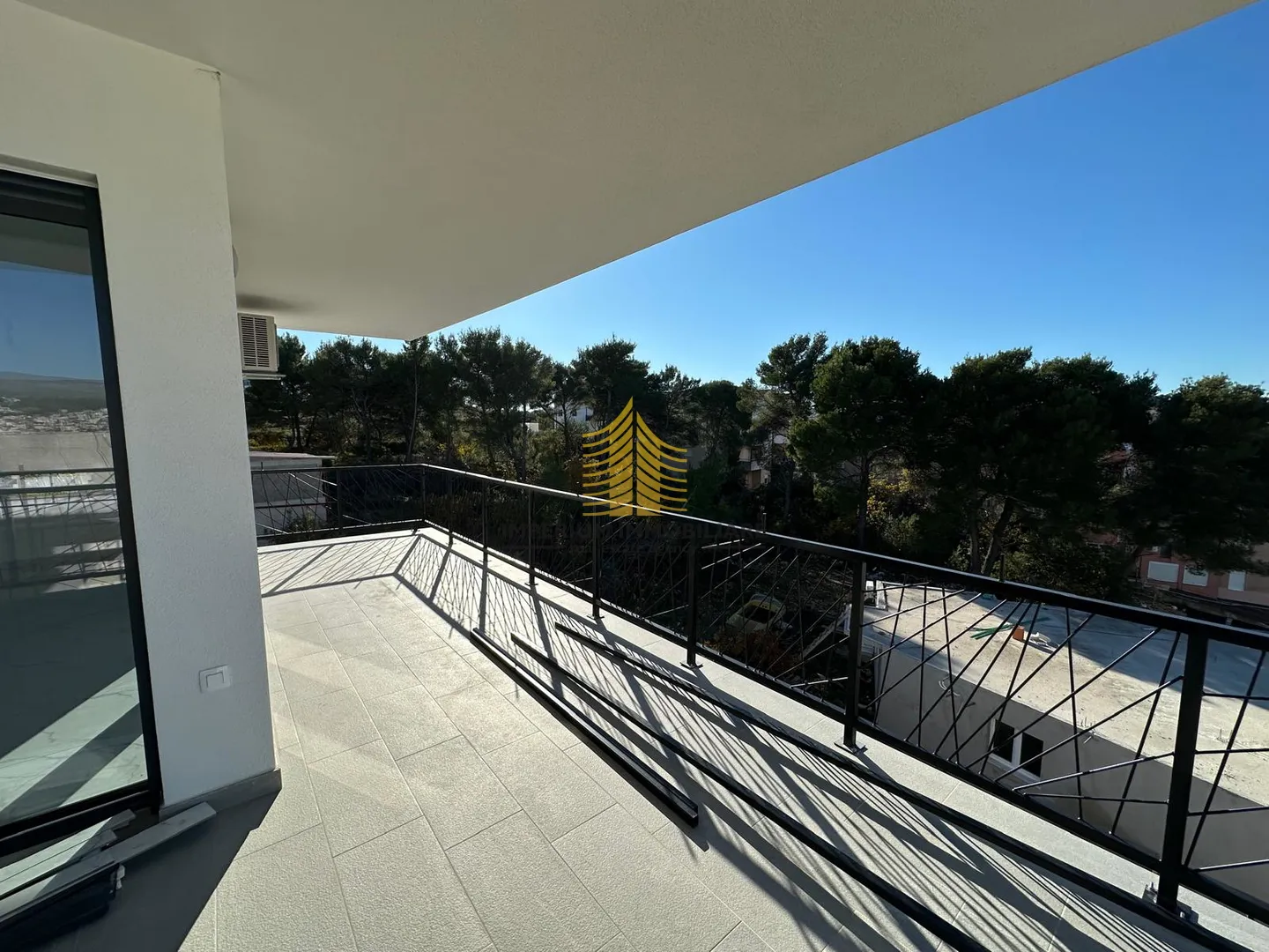 stan, prodaja, okrug, okrug gornji, 110m2, 4,5-sobni (4s+db) - slika 4