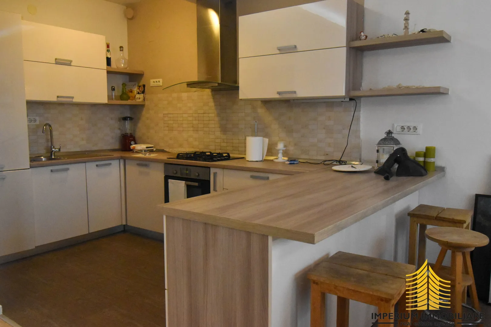 predivan stan na remetama(110m2, trosoban) - slika 8