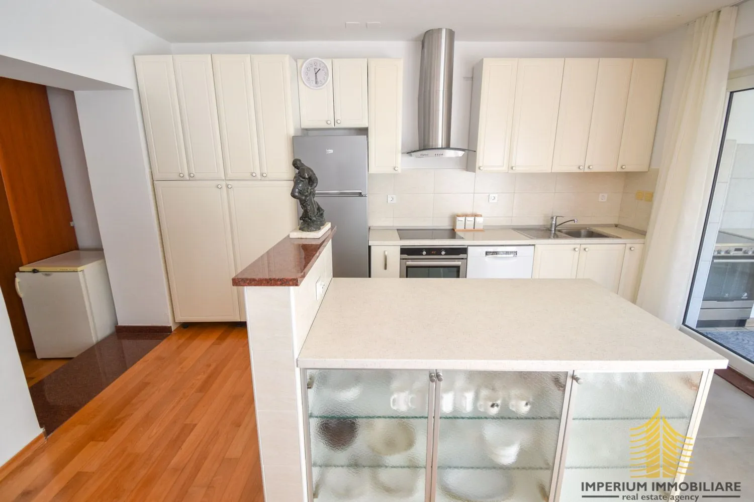 stan: zagreb (mlinovi), 118.00 m2 + terasa 22m2 i 2 parkirna mjesta - slika 8