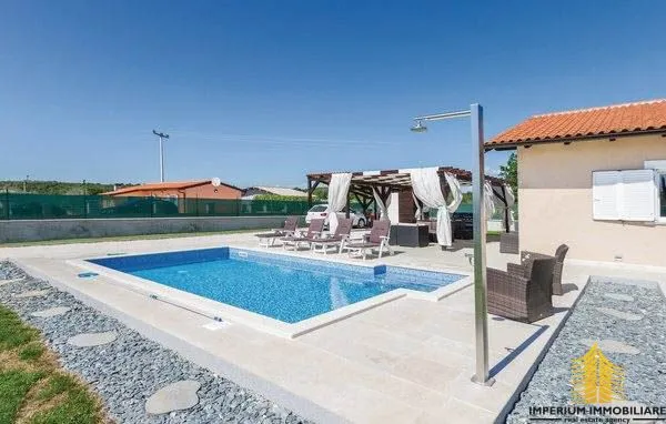 kuća: rovinj (120m2) + okućnica (1100m2) - slika 17