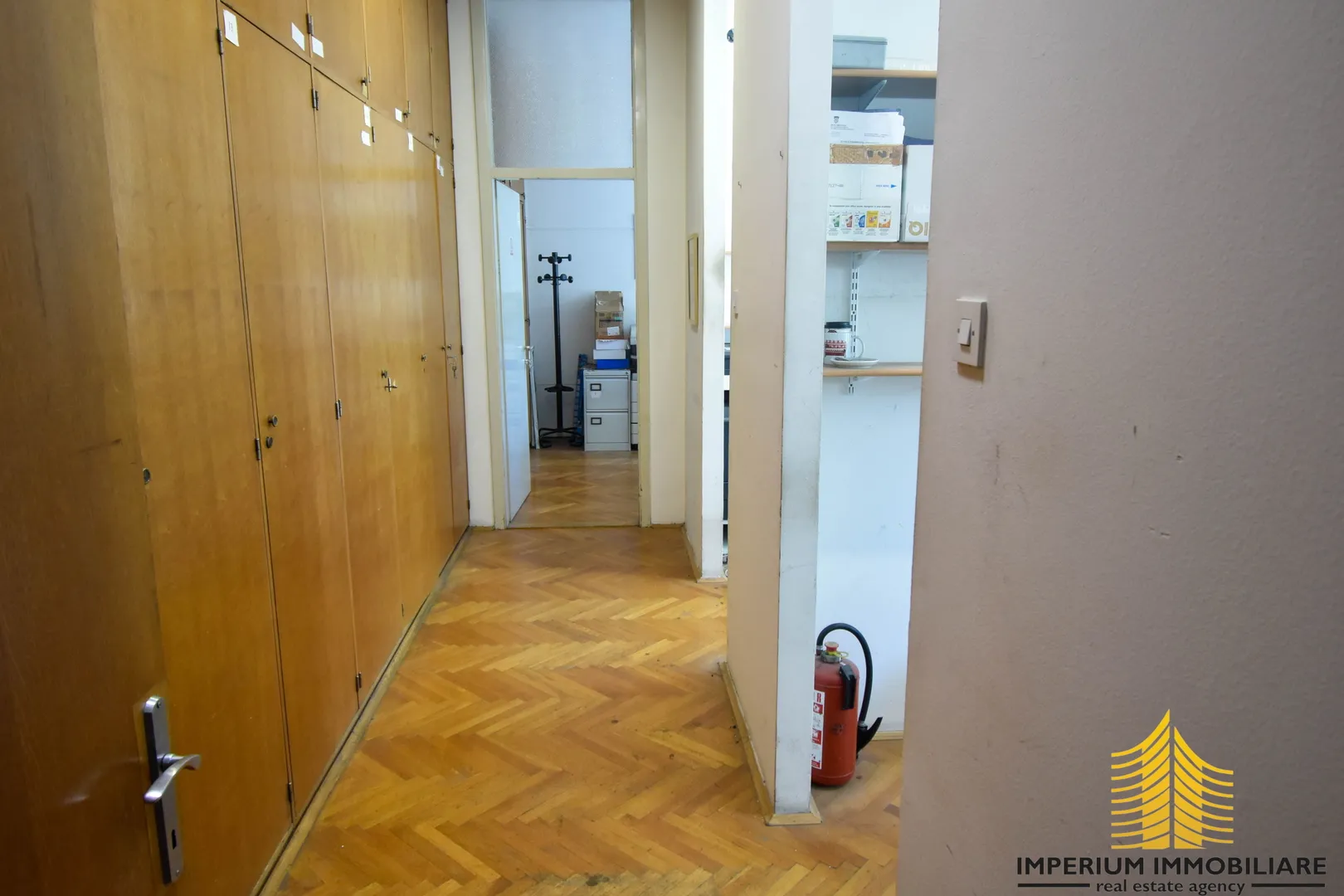 uredski prostor(vrbik) 50m² - slika 2
