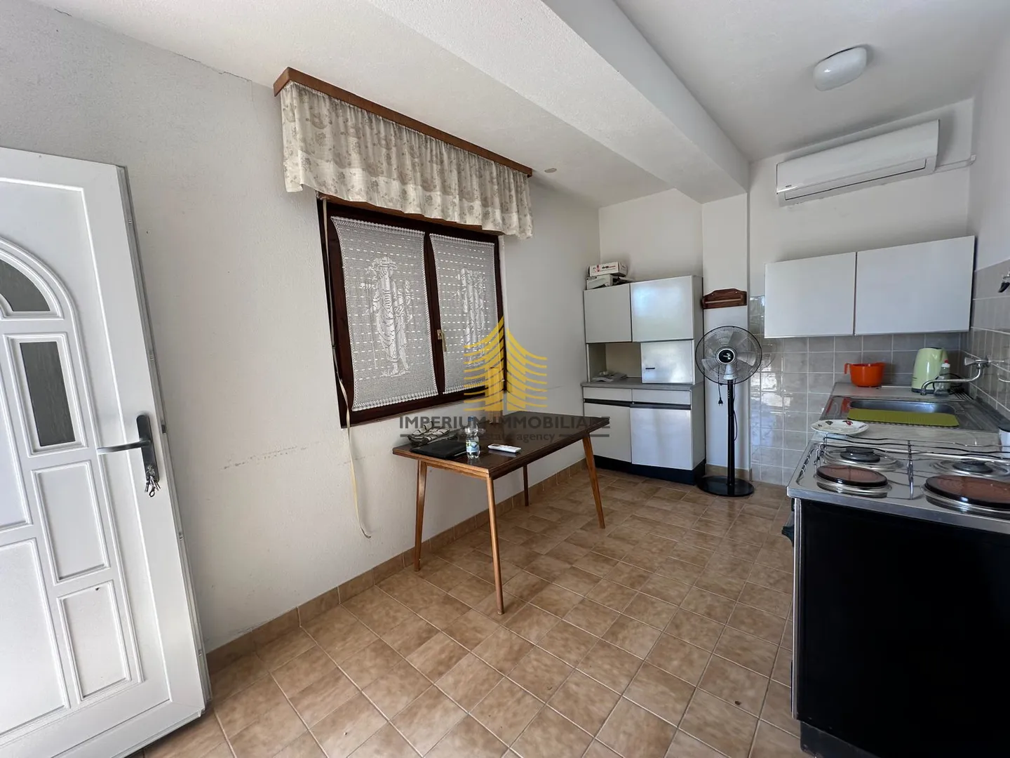 kuća, prodaja, okrug, okrug gornji, 120m2, samostojeća - slika 20