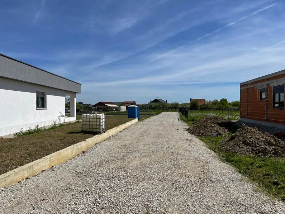 građevinsko zemljište: gornji stupnik - 605m2 - slika 5