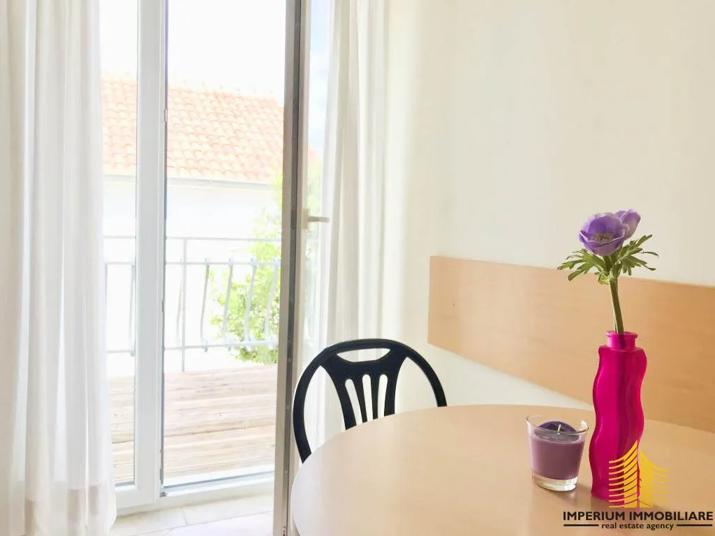 predivna apartmanska kuća - murter, jezera - slika 5