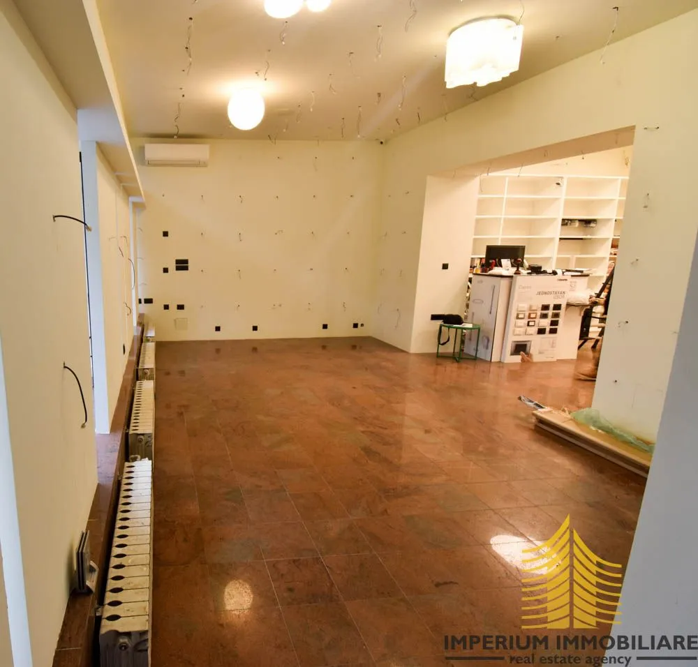 prodaja poslovnog prostora, 82 m2 , vrhunska pozicija - slika 2