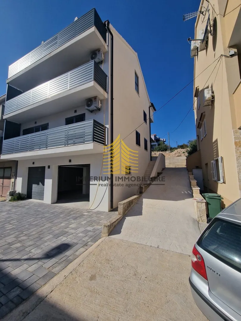 kuća, prodaja, šibenik, meterize, 353.24m2, u nizu - slika 2