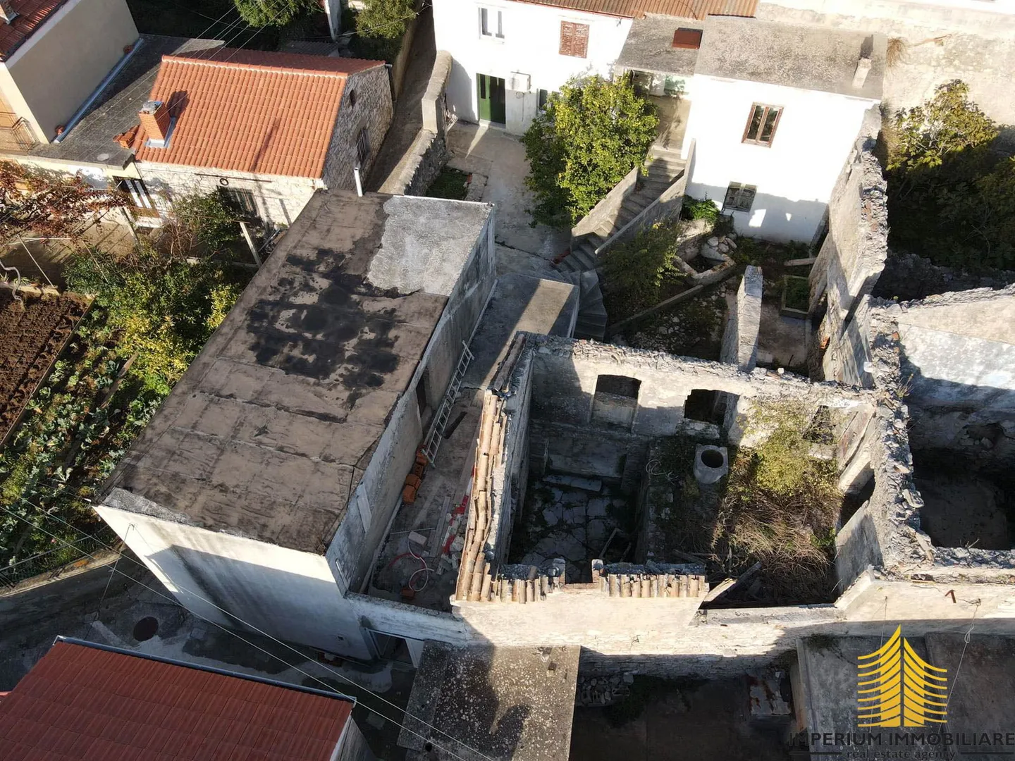 nekretnine za odmor, prodaja, preko, 300m2, apartman - slika 3