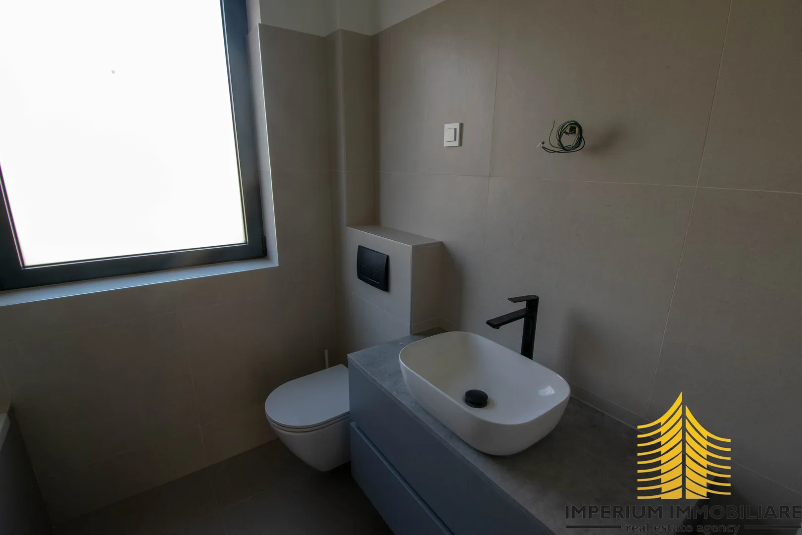 luksuzni stan, zagreb (bijenik), 80m2 - najam! - slika 9