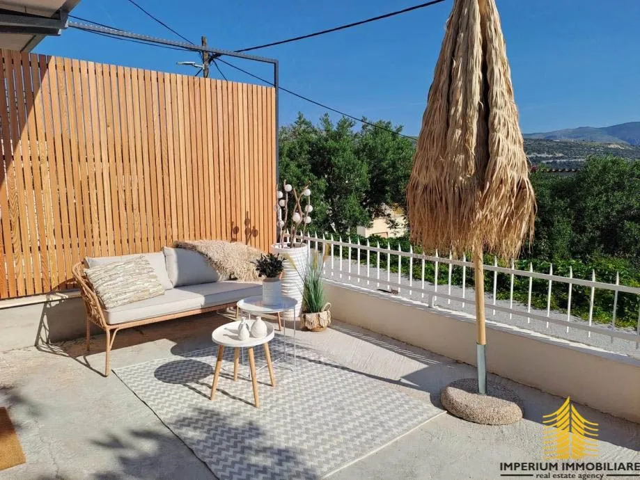 apartmanska kuća na čiovu - blizina mora - slika 20