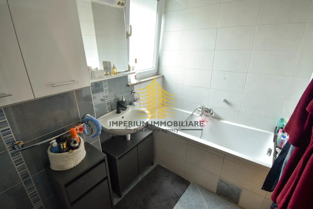 2 stana, prodaja, 152m2, 5+ više soba + gpm, remete - slika 10