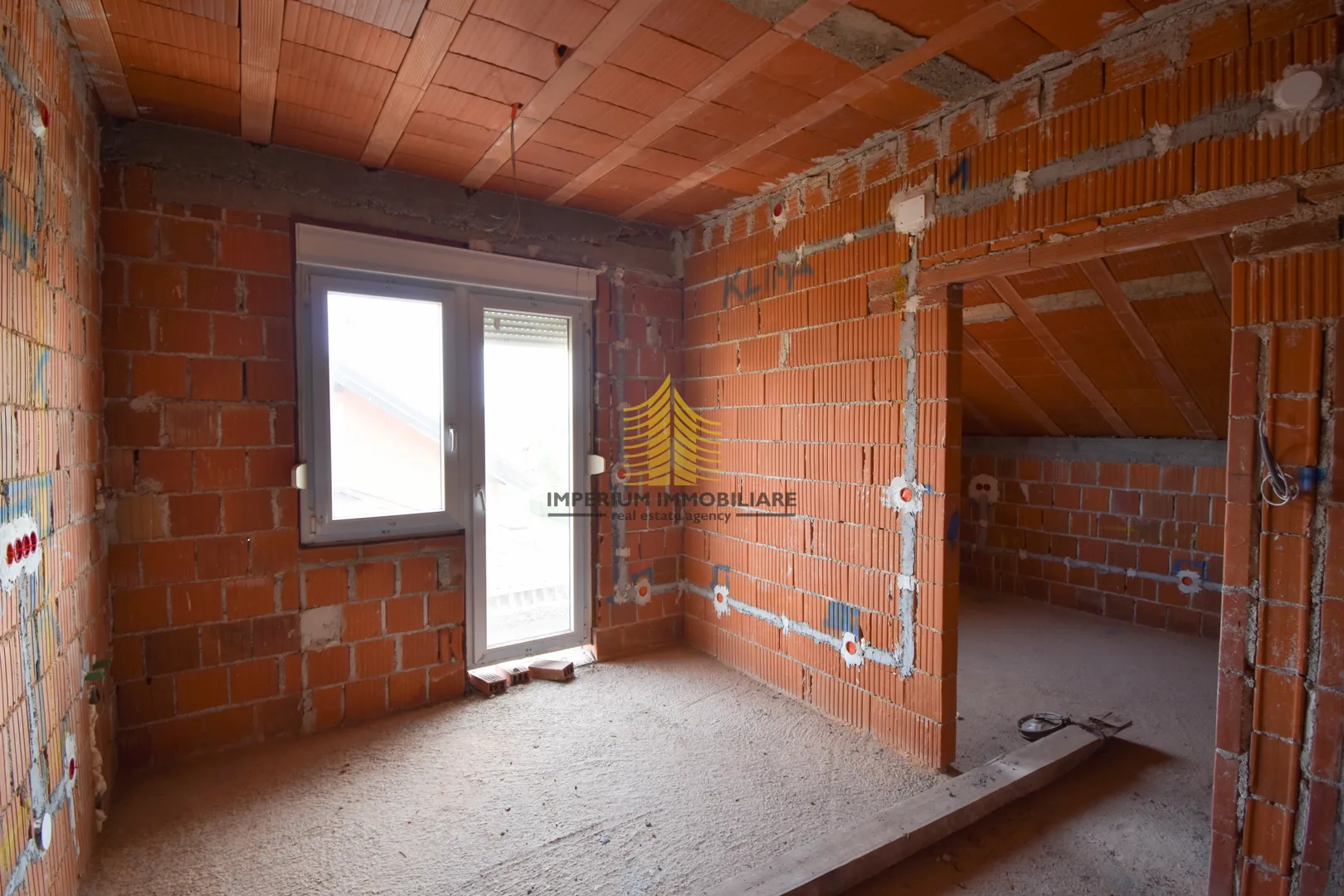 kuća sa 6 stanova, prodaja, sesvete, 560m2 - slika 34