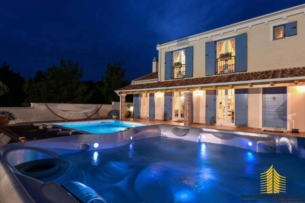 luxury villa with swimming pool and tennis court, pridraga, croatia - slika 8