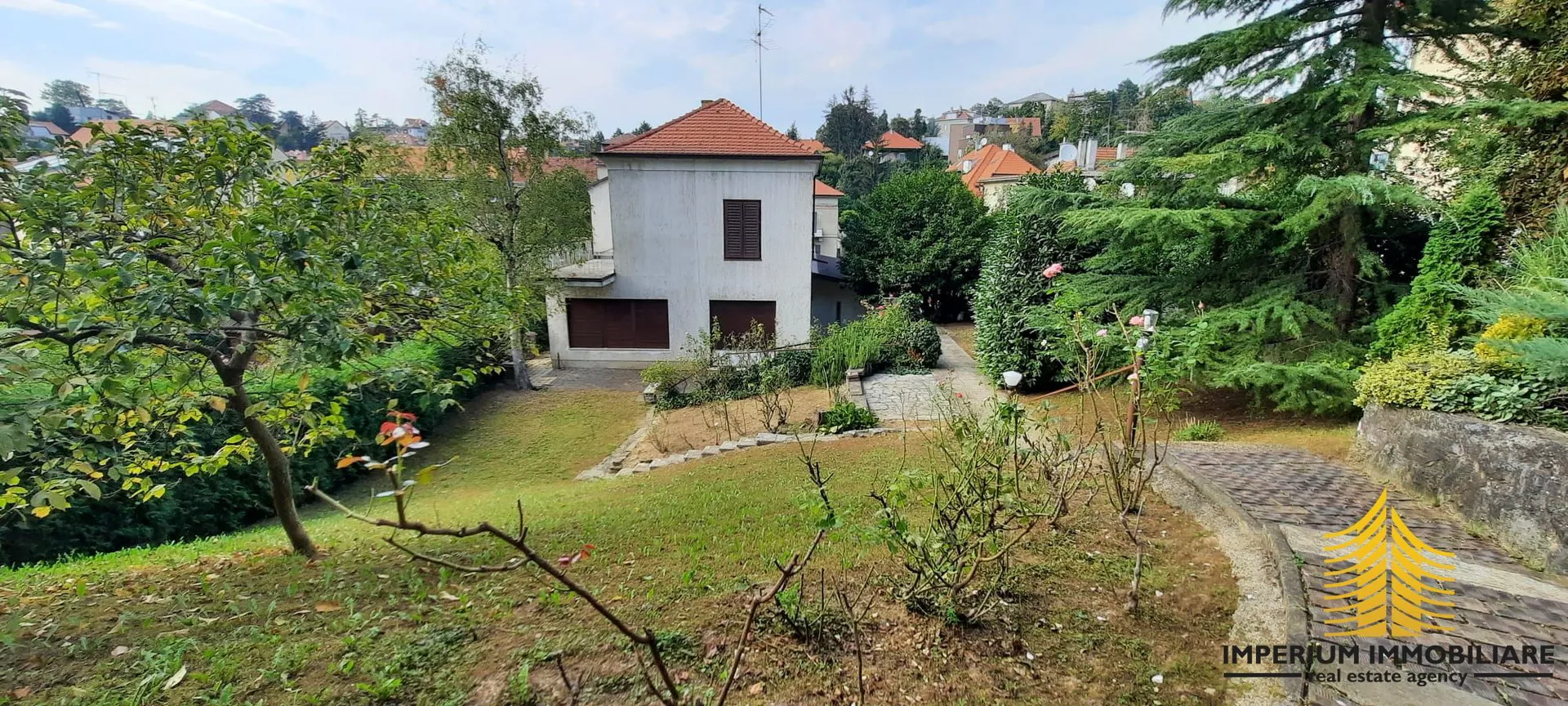 zagreb - centar , predivna vila okružena zelenim vrtom ,300m2 ,prodaja - slika 2