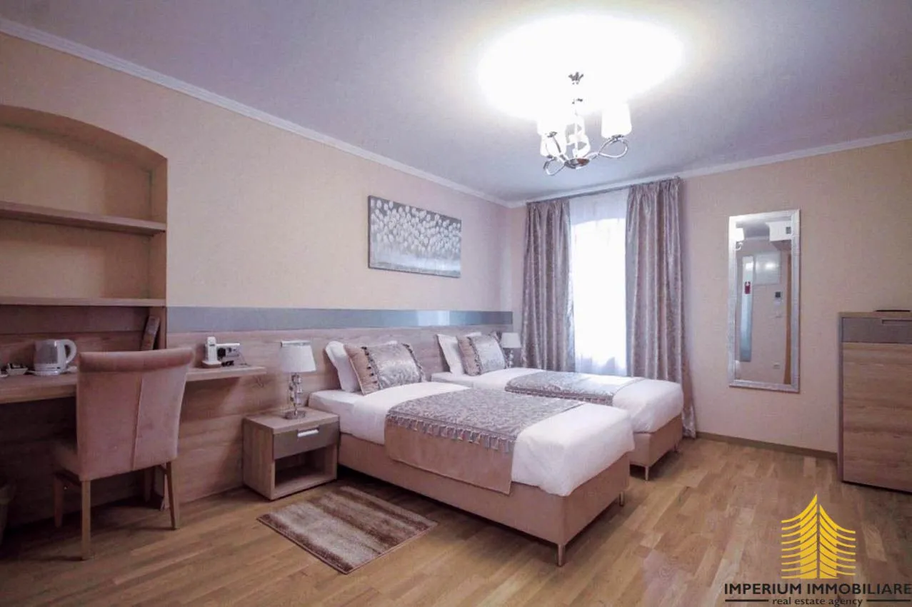 predivan novouređen hotel - kaštela - slika 11