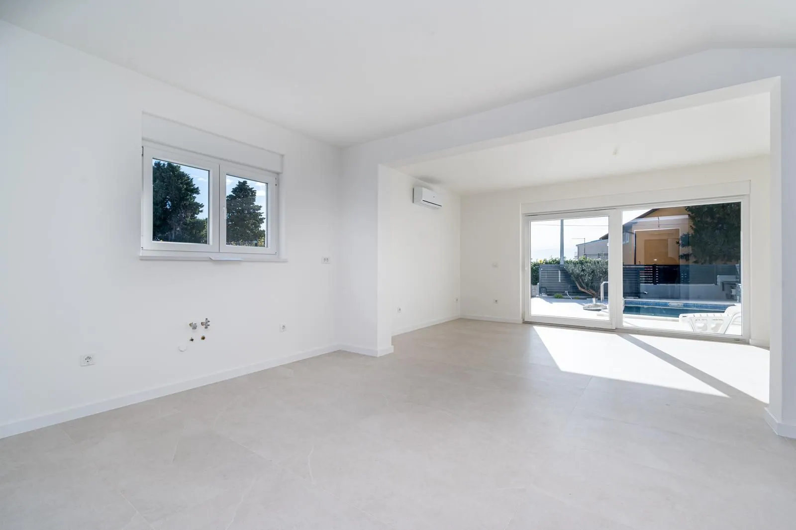 semi-detached building with sea view, tribunj, croatia - slika 7
