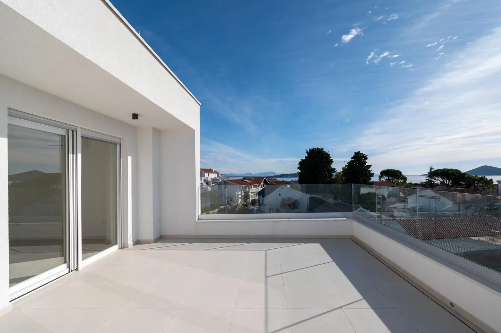 semi-detached building with sea view, tribunj, croatia - slika 25