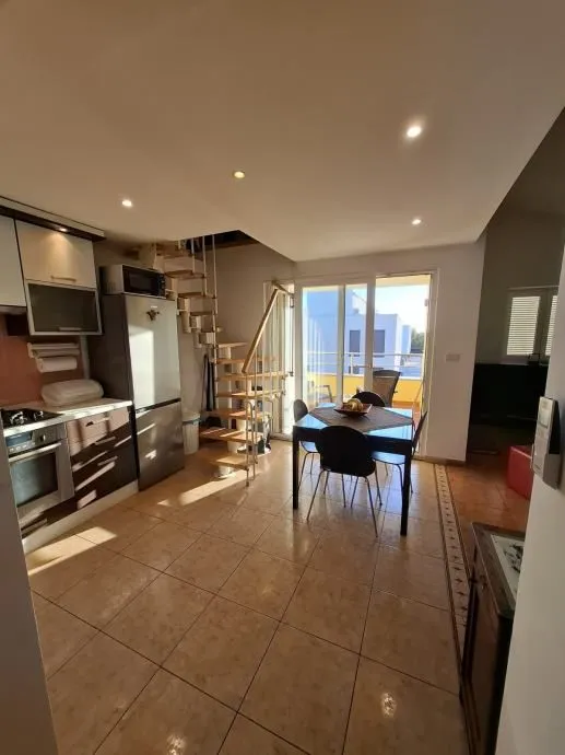 stan, 3-soban, novigrad, 80 m2 + parking, prilika! - slika 10