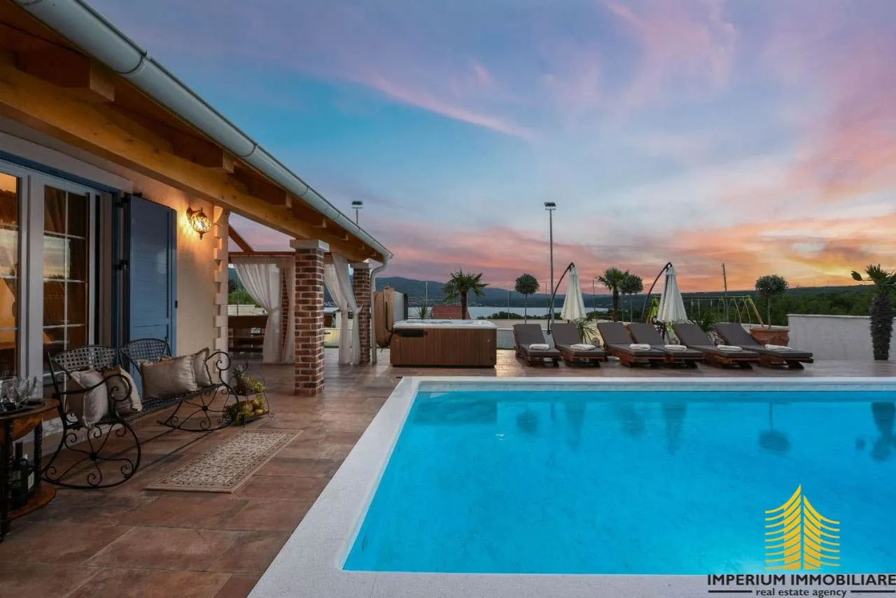 luxury villa with swimming pool and tennis court, pridraga, croatia - slika 2