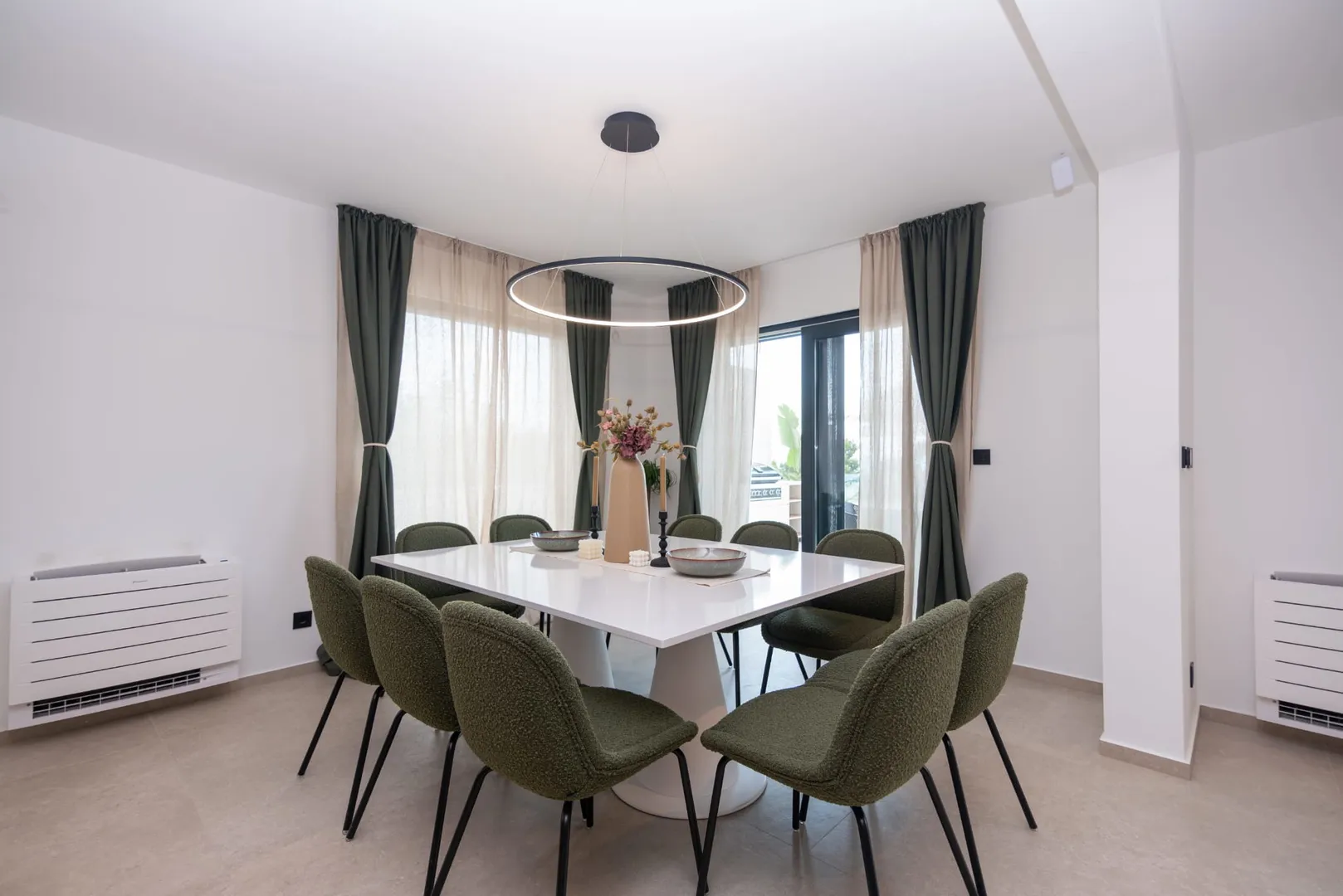 villa s bazenom, 300m2, podstrana - slika 42