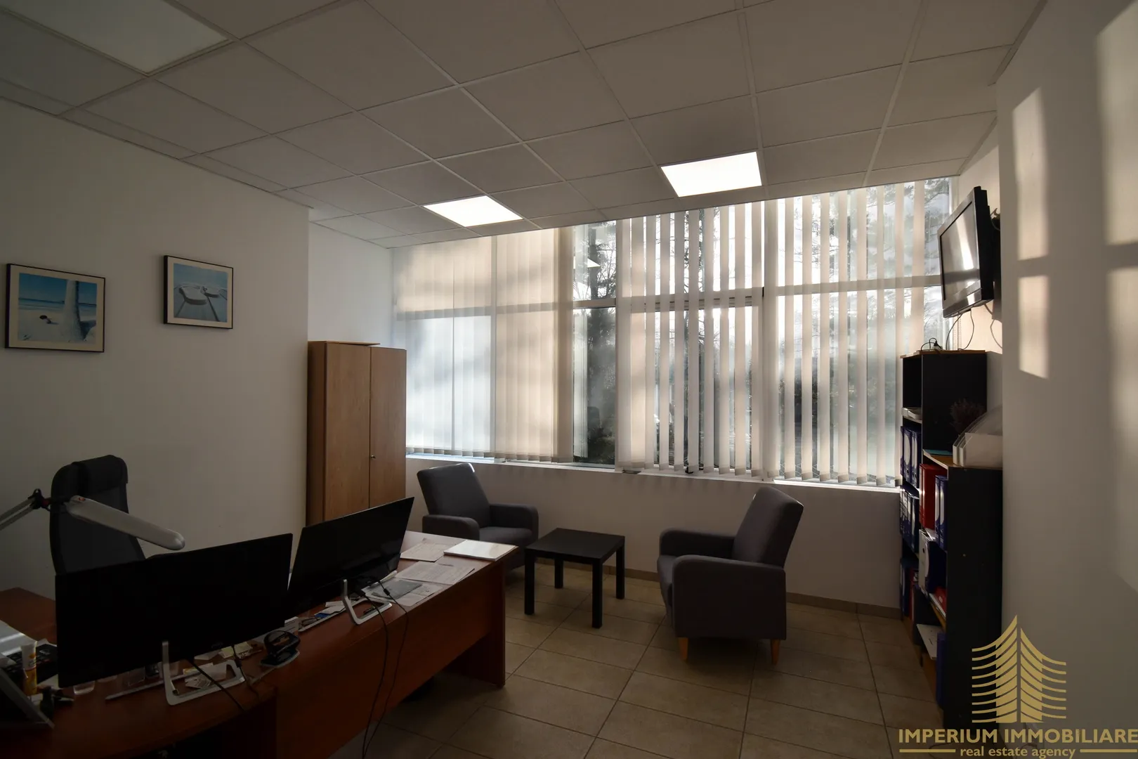 zaprešić: poslovni prostor; 1380m2 hala + uredi - slika 11