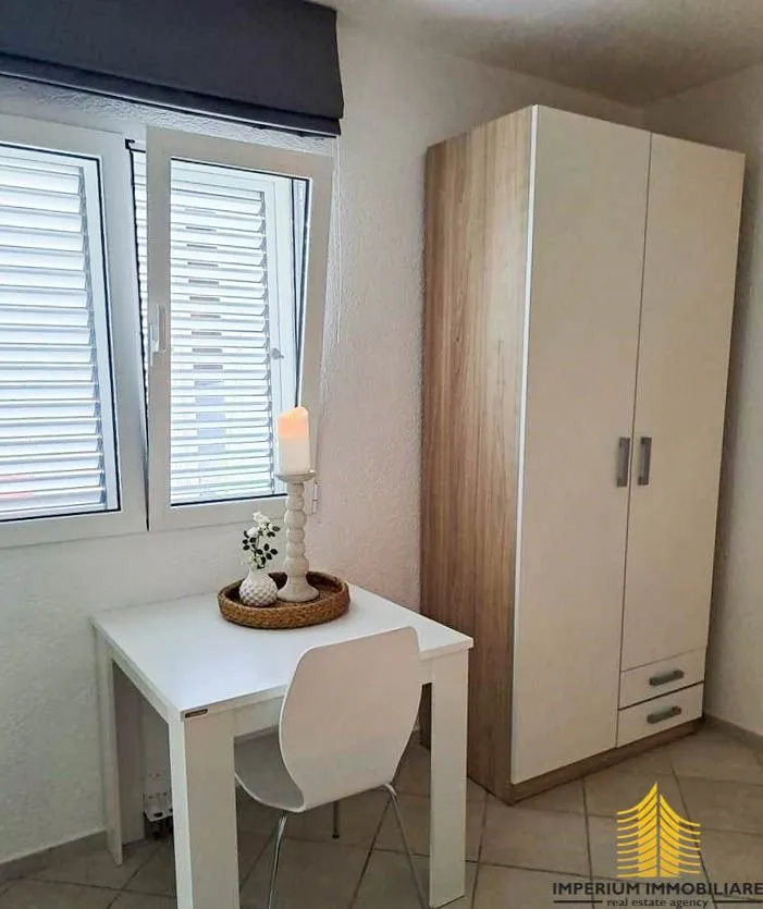 apartmanska kuća na čiovu - blizina mora - slika 10