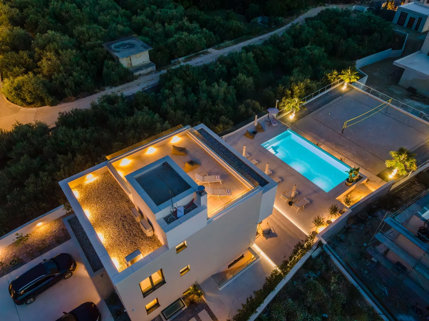 villa s bazenom, 300m2, podstrana - slika 7