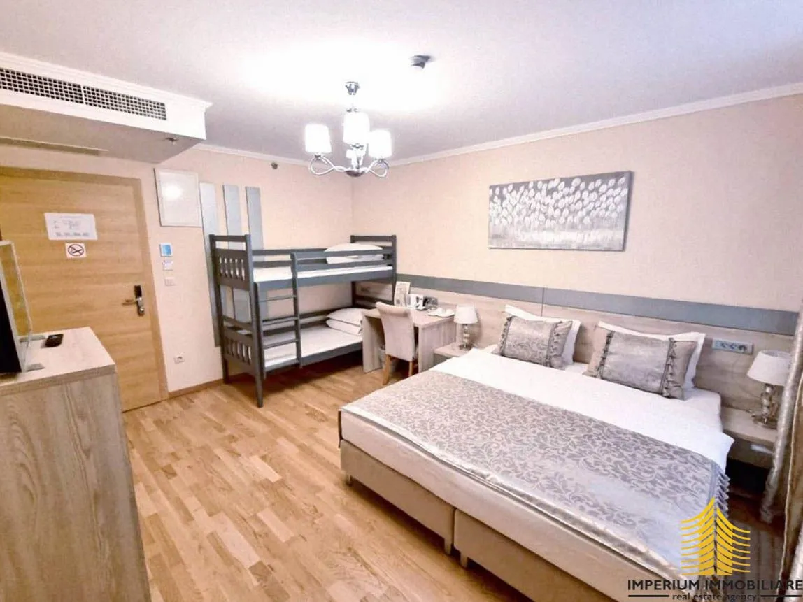 predivan novouređen hotel - kaštela - slika 22