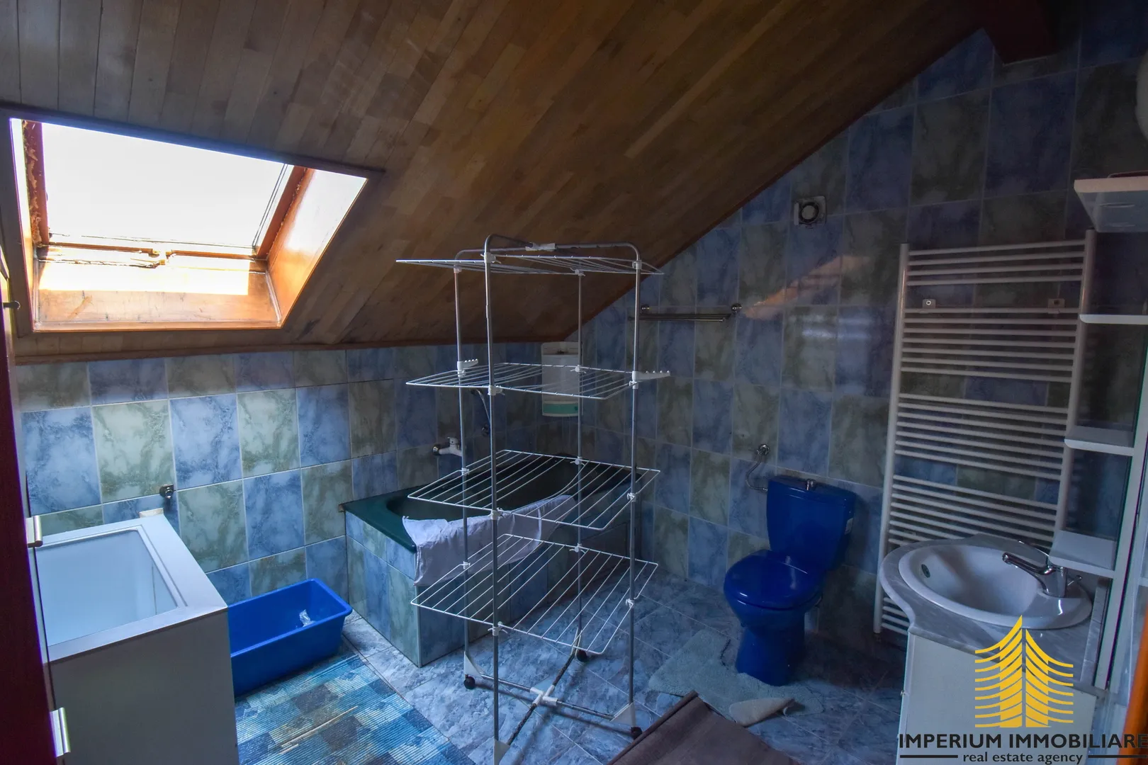 prodaja kuće jastrebarsko, 340m2, vrt+garaže, prilika ! - slika 9