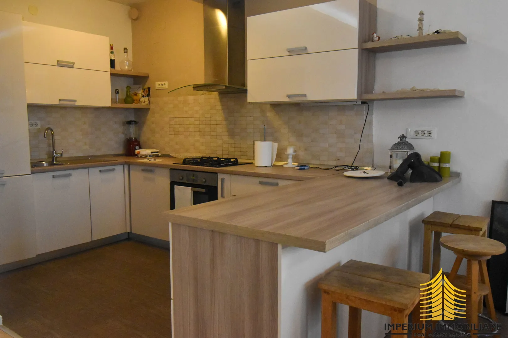 predivan stan na remetama(110m2, trosoban) - slika 8