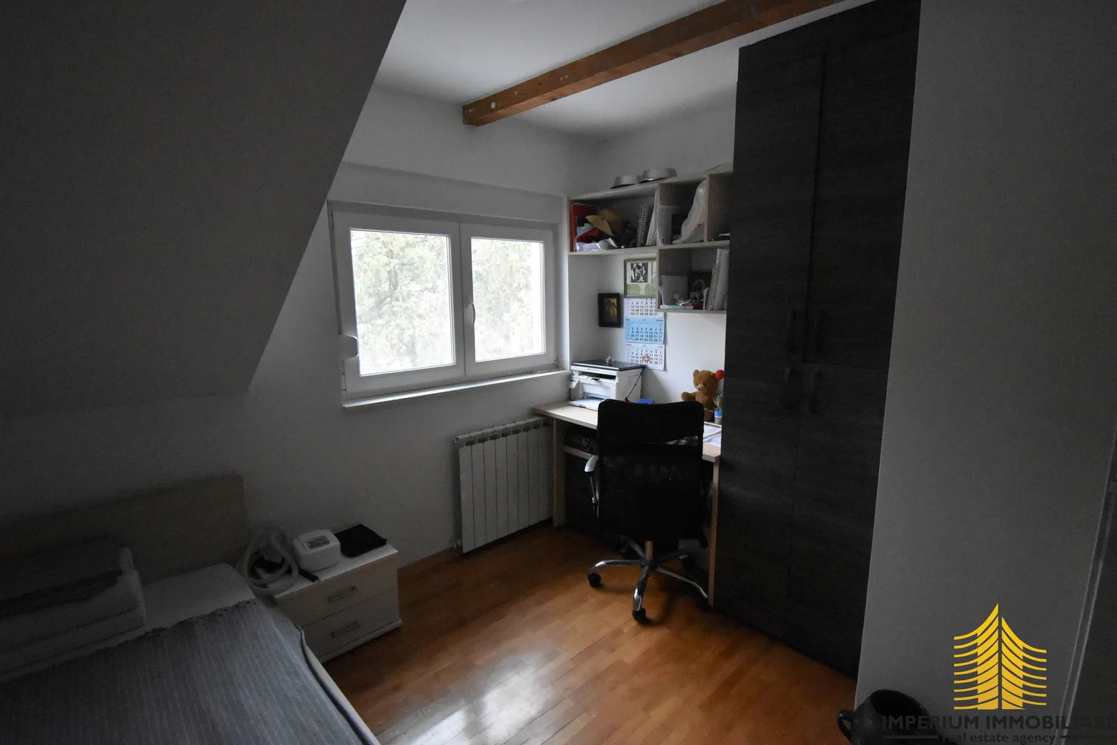 stan: zagreb (šalata) 100m2, četverosobni - slika 7