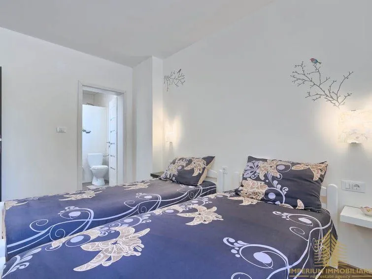 luksuzna vila u istri, 215m2, bazen - slika 12