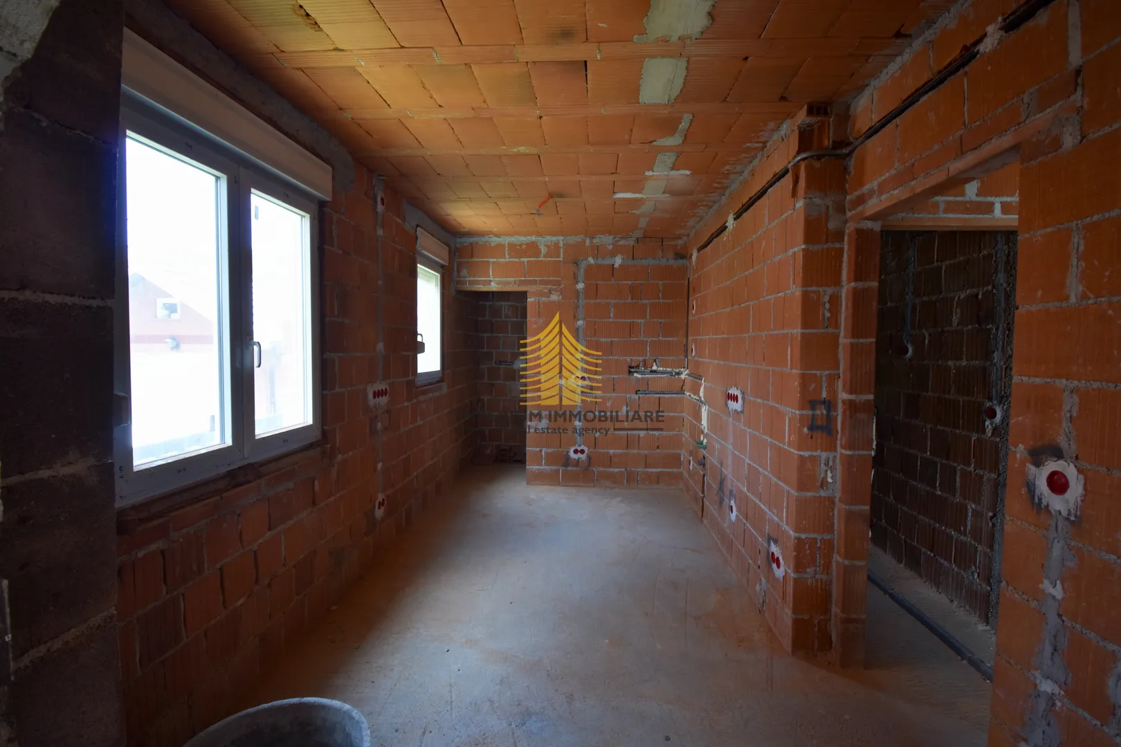 kuća sa 6 stanova, prodaja, sesvete, 560m2 - slika 15