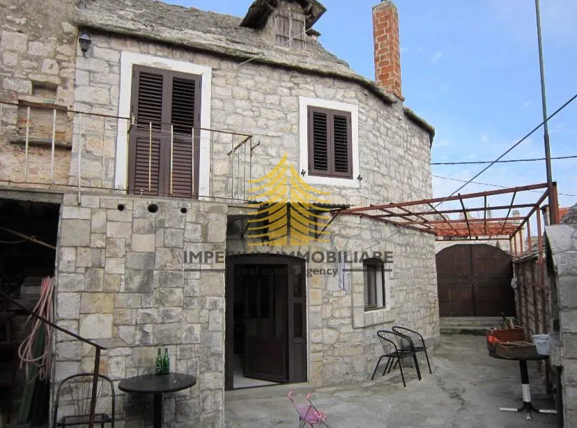 Kuća, Prodaja, Šolta, Grohote, 60m2, U nizu - Grohote, Šolta