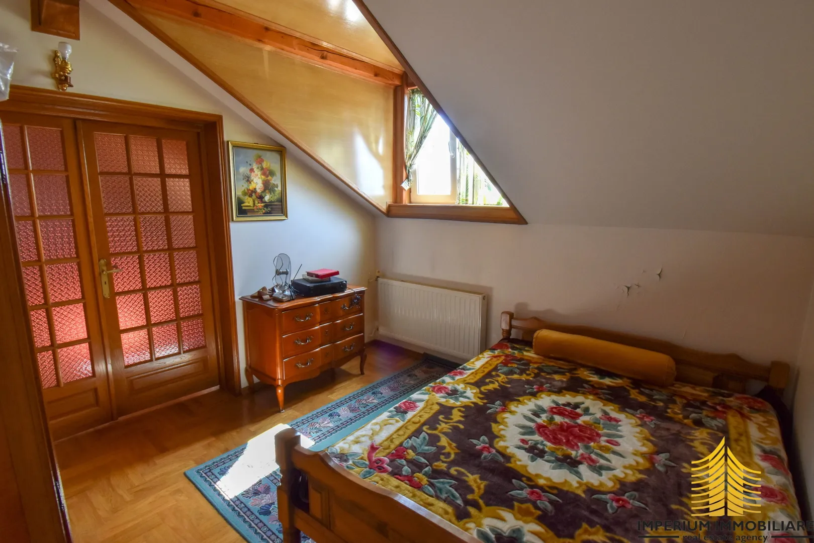 prodaja kuće jastrebarsko, 340m2, vrt+garaže, prilika ! - slika 7
