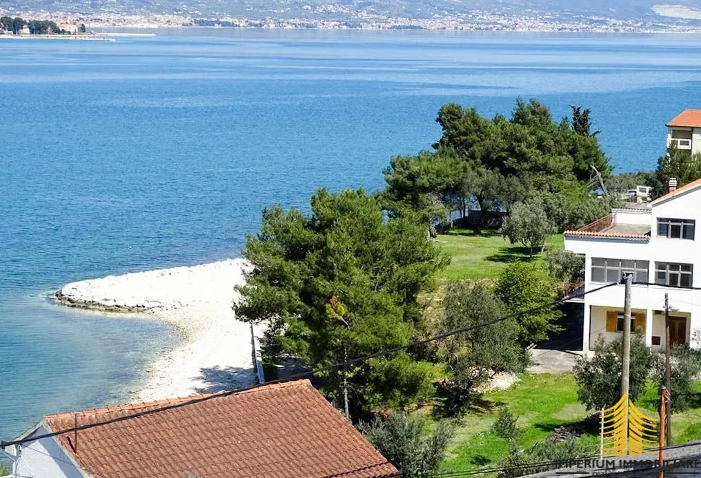 apartmanska kuća na čiovu - blizina mora - slika 15