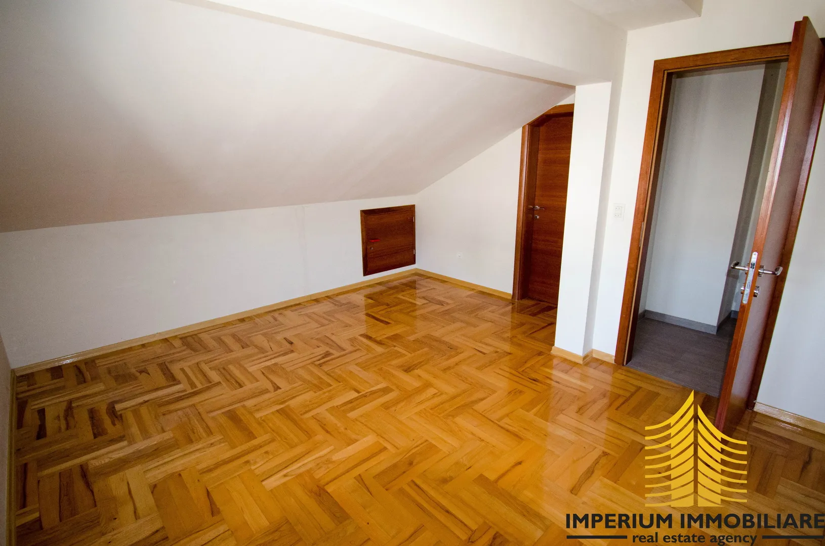 stan : zagreb ( jarun ), 250 m2 ekskluzivno ( prodaja) - slika 24