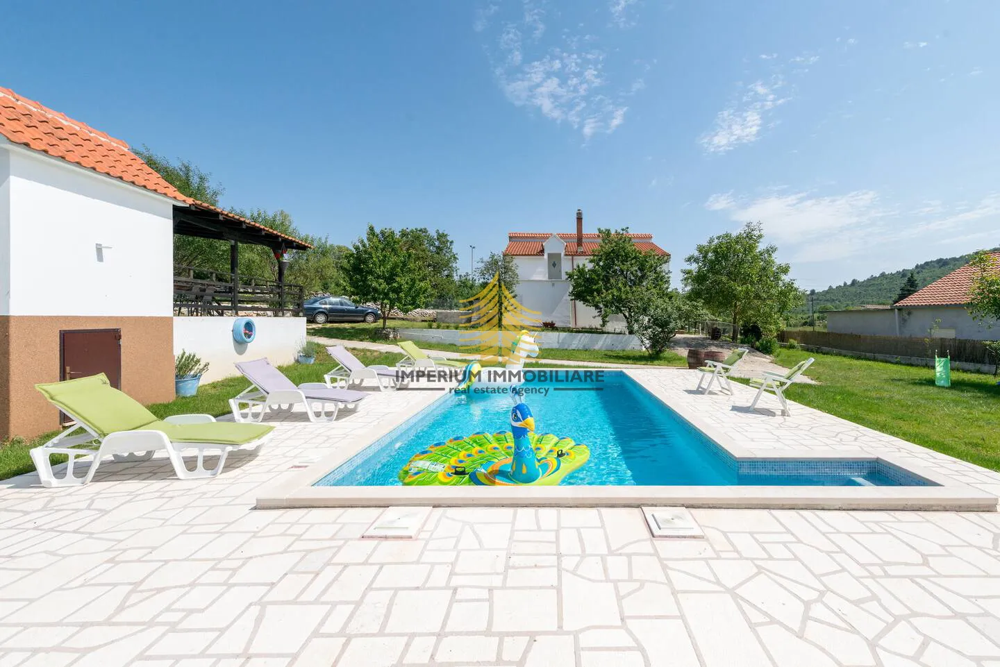 Kuća, Najam, Prgomet, 240m2, Samostojeća - Labin, Prgomet