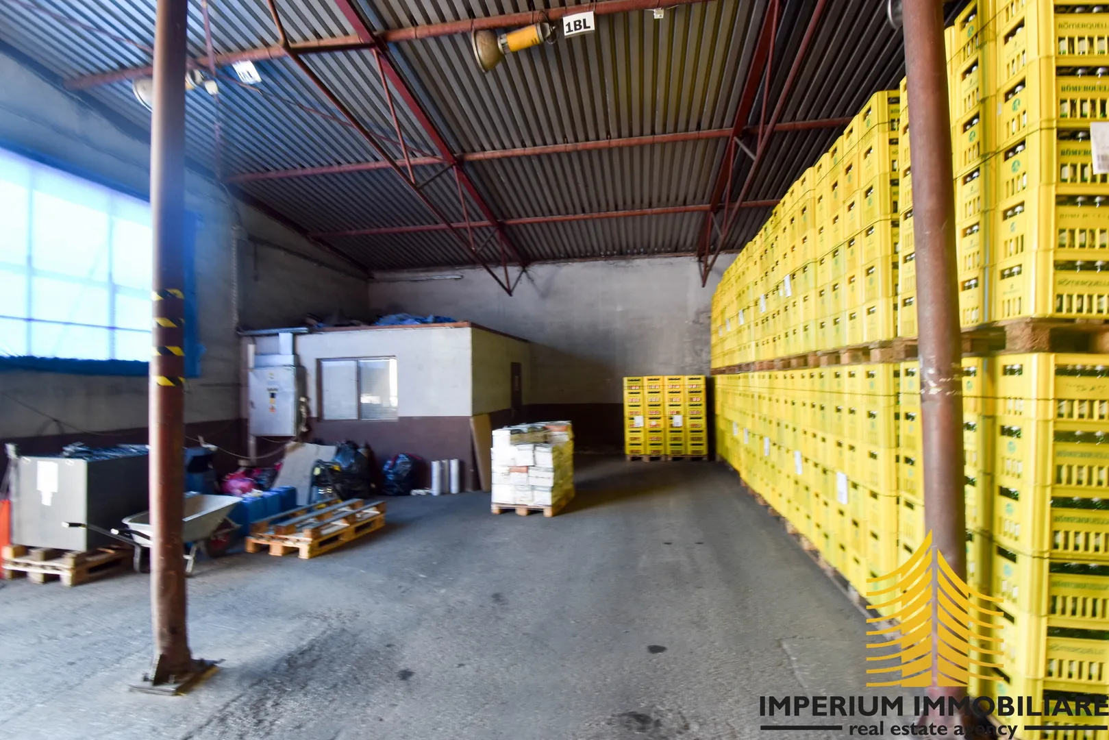 poslovni prostor: žitnjak, hala - skladište 1500 m2 (zakup) - slika 6