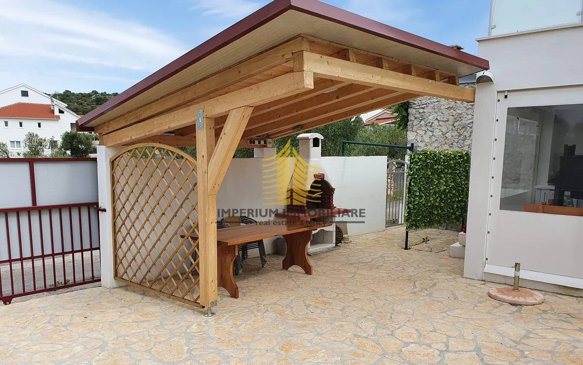 kuća, prodaja, rogoznica, 200m2, samostojeća - slika 3