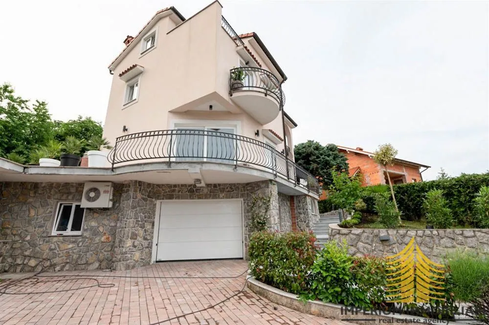 Kuća, Prodaja, Matulji, 403m2, Vila