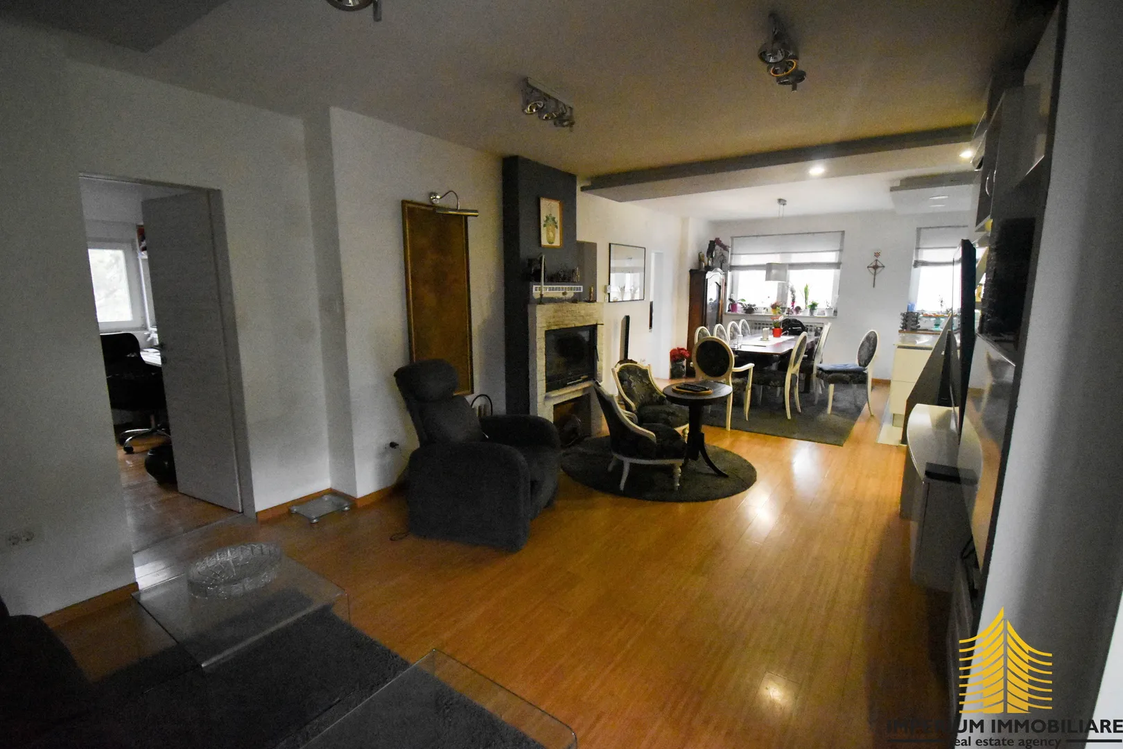 stan: zagreb (šalata) 100m2, četverosobni - slika 11