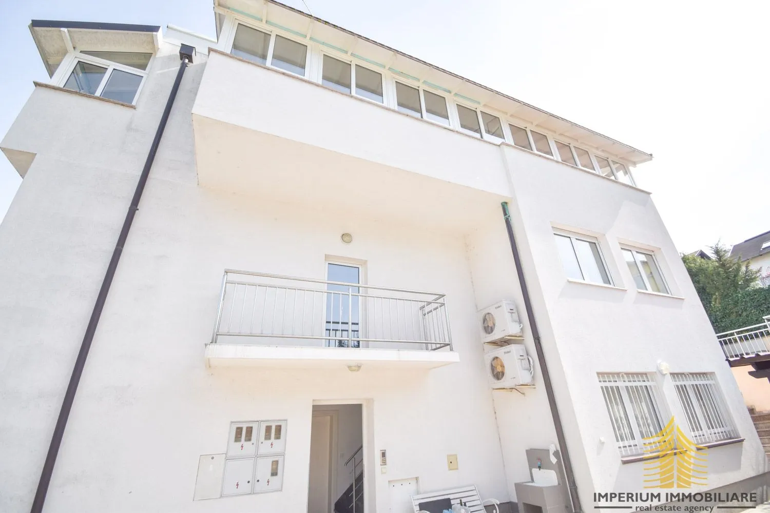 stan: zagreb (mlinovi), 118.00 m2 + terasa 22m2 i 2 parkirna mjesta - slika 34