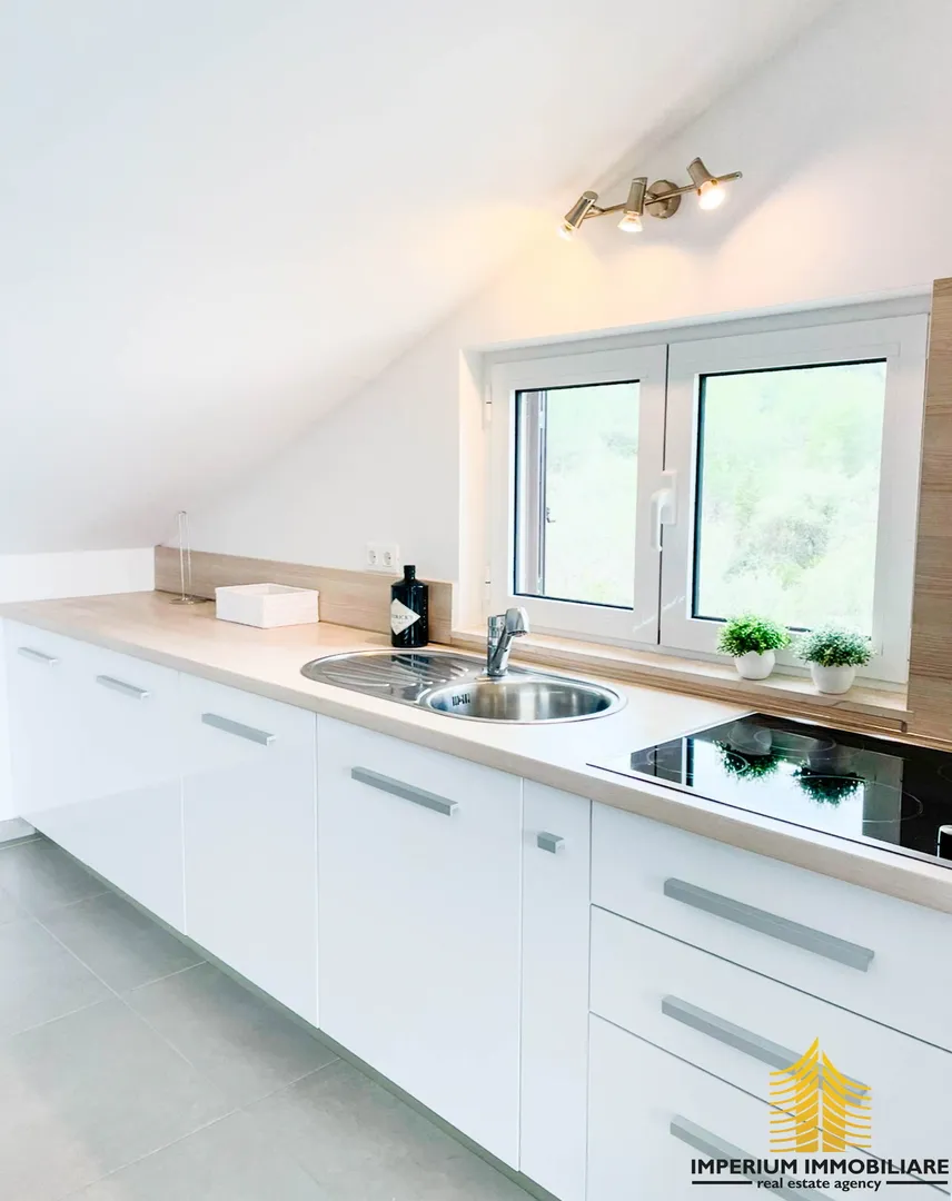 predivna apartmanska kuca - arbanija - slika 12